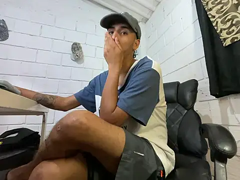 Max_TheHorseDick's Webcam Show