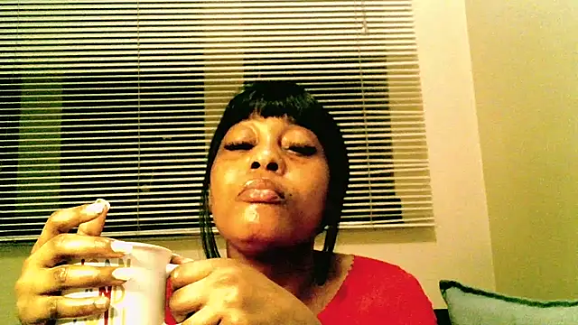 ORUOMA's Live XXX Chat