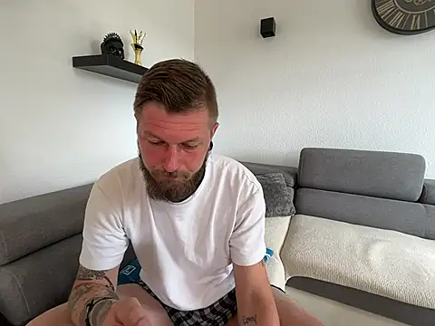 BonnyundClyde19's Webcam Show