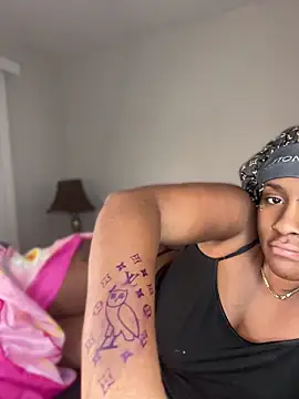 ItsForeignbabe Show Webcam