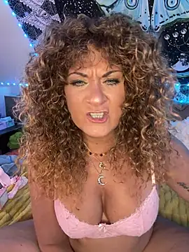 Chatroom XXX en direct de SuzyCatzz