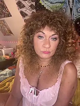 SuzyCatzz's Live XXX Chat