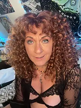 SuzyCatzz's Live XXX Chat