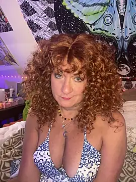 SuzyCatzz's Live XXX Chat