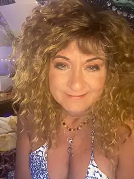 SuzyCatzz Webcam-Show