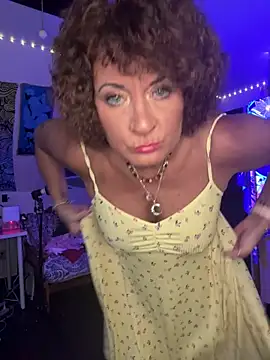 SuzyCatzz's Live XXX Chat