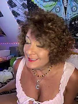 SuzyCatzz's Live XXX Chat