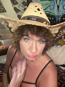 SuzyCatzz Chat XXX live