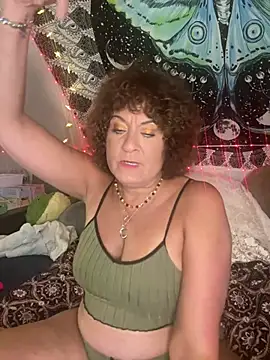 SuzyCatzz's Webcam Show