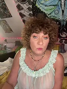 SuzyCatzz's Live XXX Chat