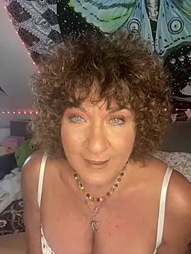 Show de SuzyCatzz na webcam