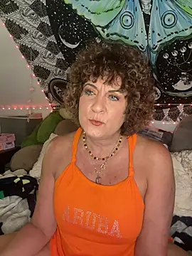 Chat XXX en directo de SuzyCatzz