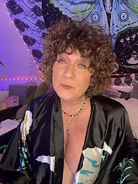 Chat XXX en directo de SuzyCatzz