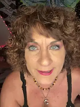 SuzyCatzz's Live XXX Chat