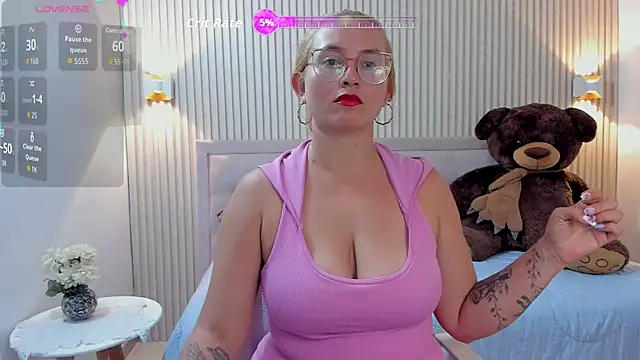 halaaa_1's Live XXX Chat