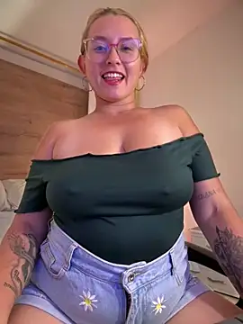 halaaa_1 网络视讯表演