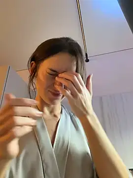 -AngelAri-'s Webcam Show