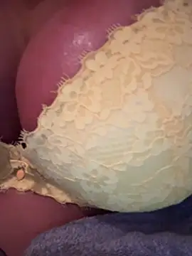 F3ckd0lllucy's Live XXX Chat