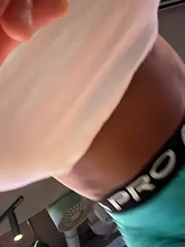 F3ckd0lllucy Webcam-Show