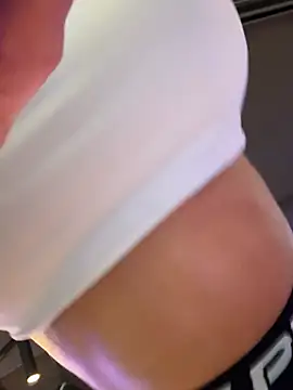 F3ckd0lllucy's Webcam Show