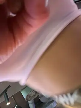 F3ckd0lllucy Webcam-Show