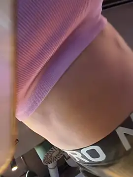 F3ckd0lllucy – Naživo XXX chat