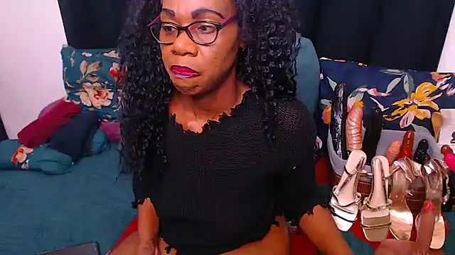 צ'אט XXX בשידור חי של sexybootylicious