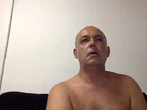 futbolin94 Show in webcam