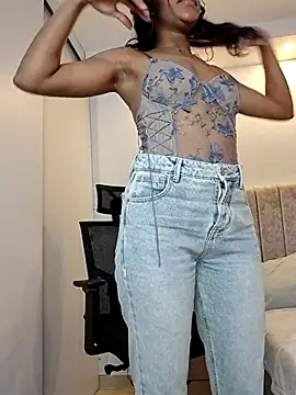 عرض كام Maya_Lewis