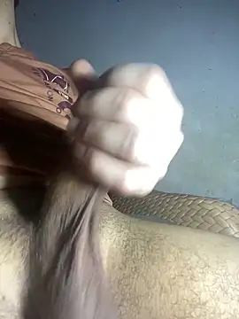 Egyptian-HugeDick 在線直播表演