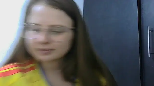 HellenMiyer1111's Live XXX Chat