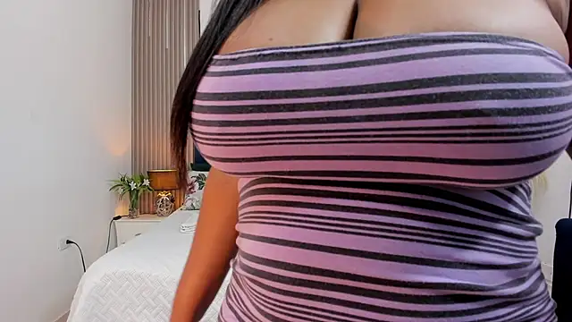 gabytyara2's Live XXX Chat