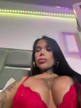 Pokazy przed kamerką – 12INCHXIMENAXXX
