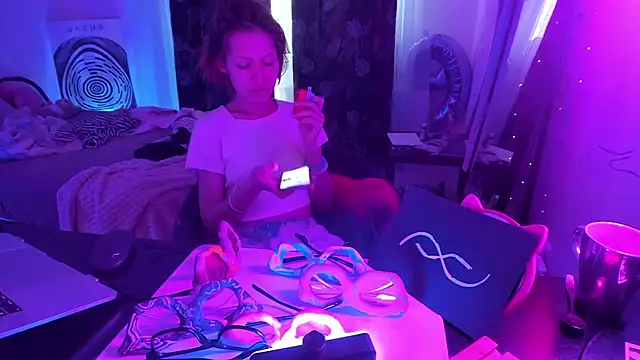 AnnexedPistol webcam show