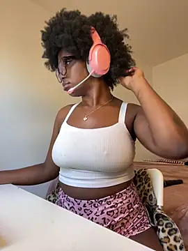 mochakaia's Live XXX Chat