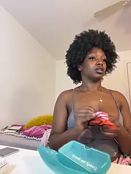 mochakaia's Webcam Show
