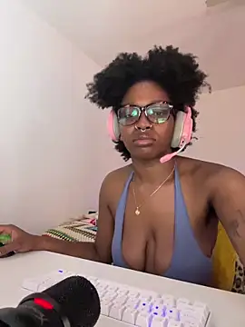 Chat +18 de mochakaia ao vivo