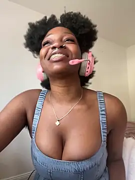 mochakaia's Webcam Show
