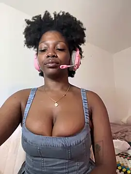 Chatroom XXX en direct de mochakaia