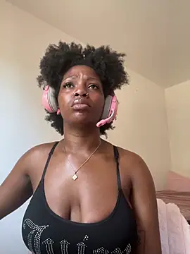 Chat +18 de mochakaia ao vivo