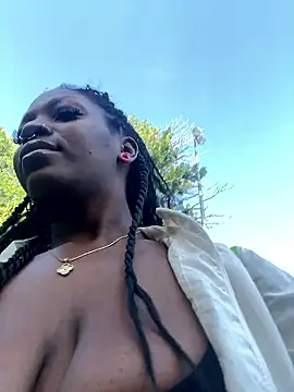 mochakaia Show in webcam