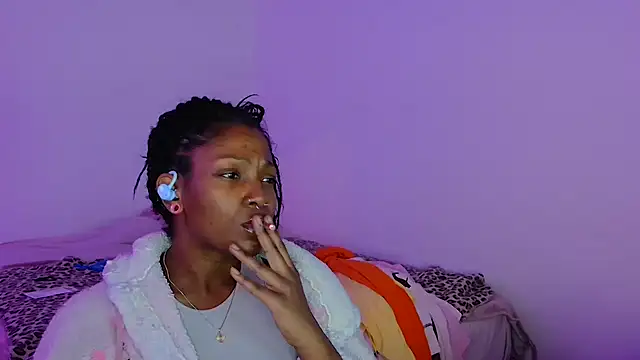 mochakaia's Live XXX Chat