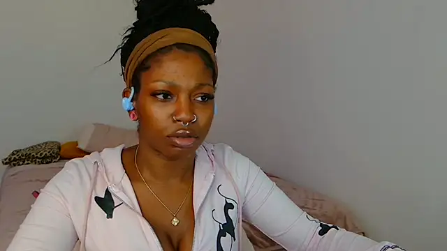 mochakaia's Webcam Show