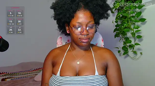 mochakaia's Webcam Show