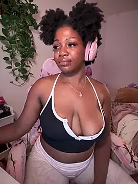 mochakaia's Live XXX Chat
