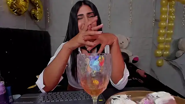 rosalia-04 Chat XXX in diretta