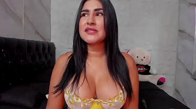 rosalia-04 Adlı Modelin Canlı XXX Sohbeti