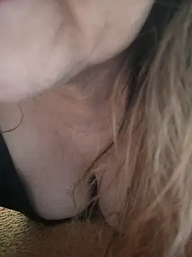 sua_sub_'s Live XXX Chat