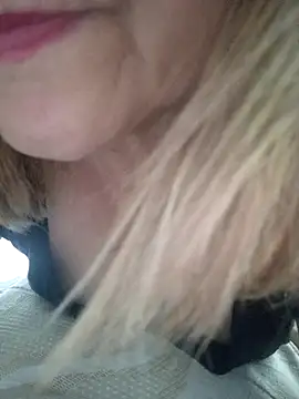 sua_sub_ Chat XXX in diretta