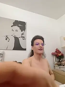 RebeccaNobleのライブXXXチャット